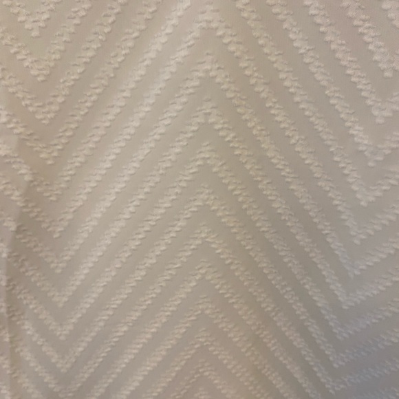 V neck blouse - Picture 3 of 4